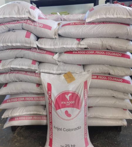 photo_5102882075404512463_y